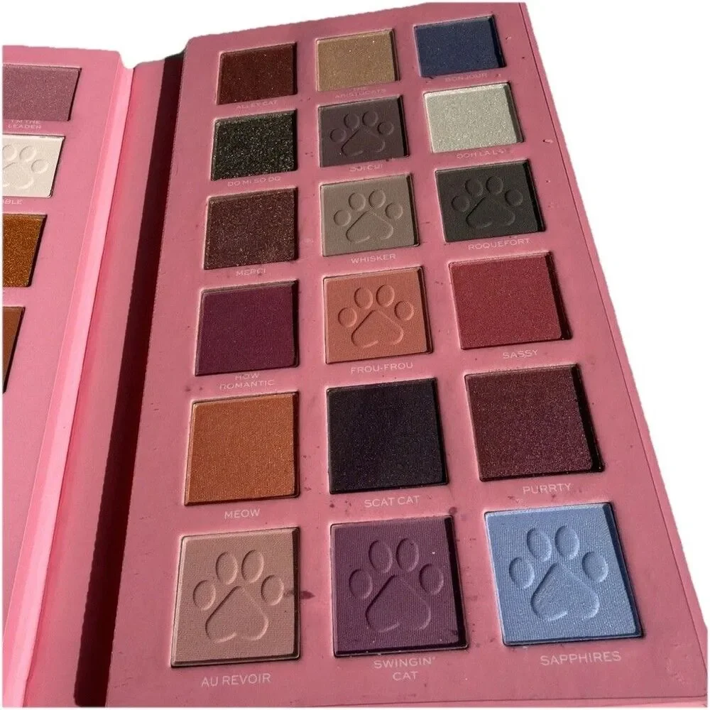 I Heart Revolution x Disney's The Aristocats Marie Stay Sassy Eye Shadow Palette